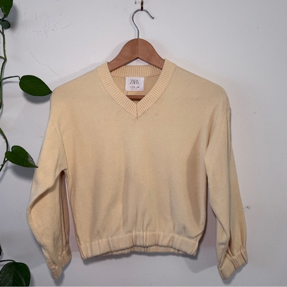Zara Yellow V-Neck Sweater - 9/10 - Picture 1 of 3